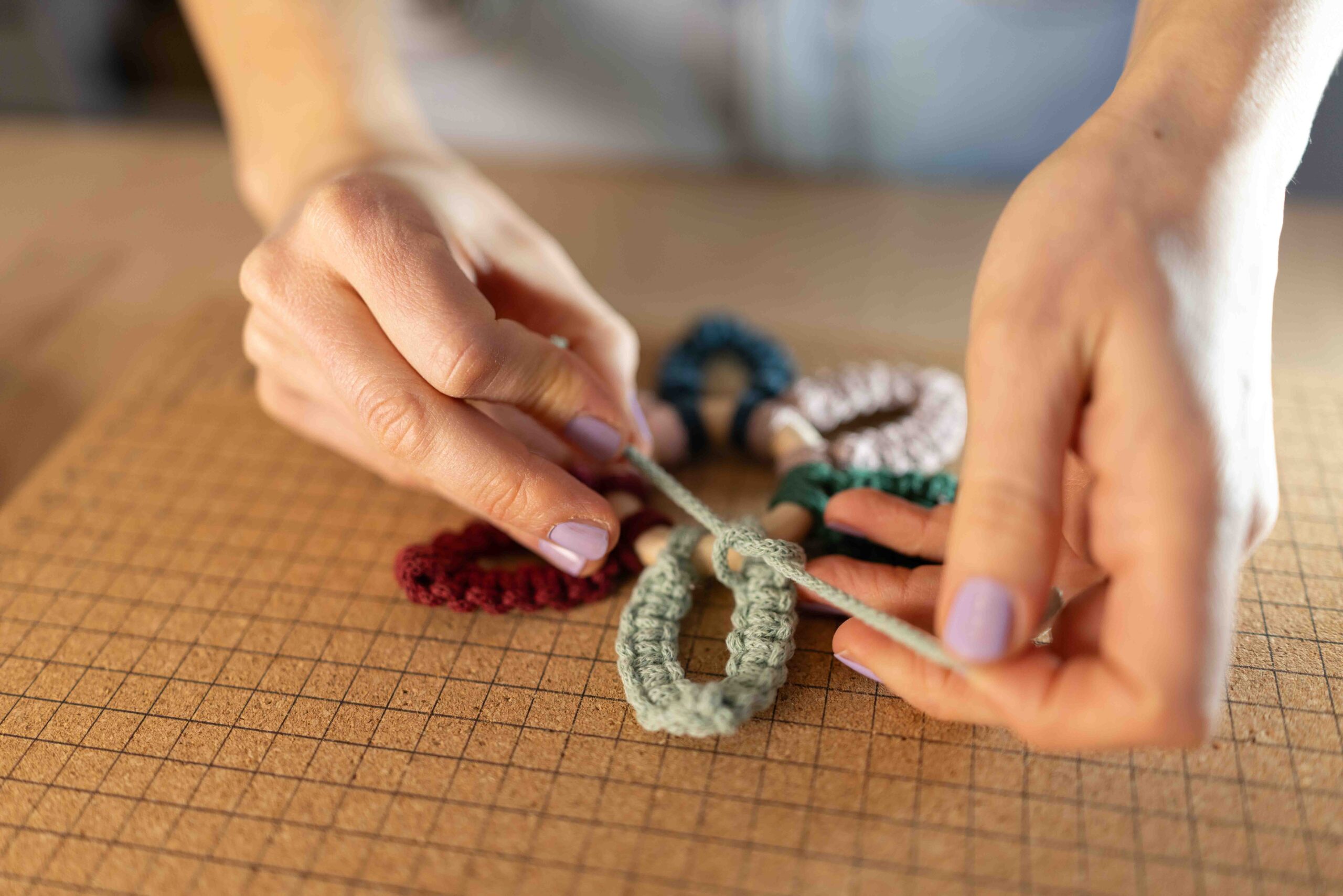 Werkraumliebe Dagny Hilpert - Makramee Workshop Blume Ostern