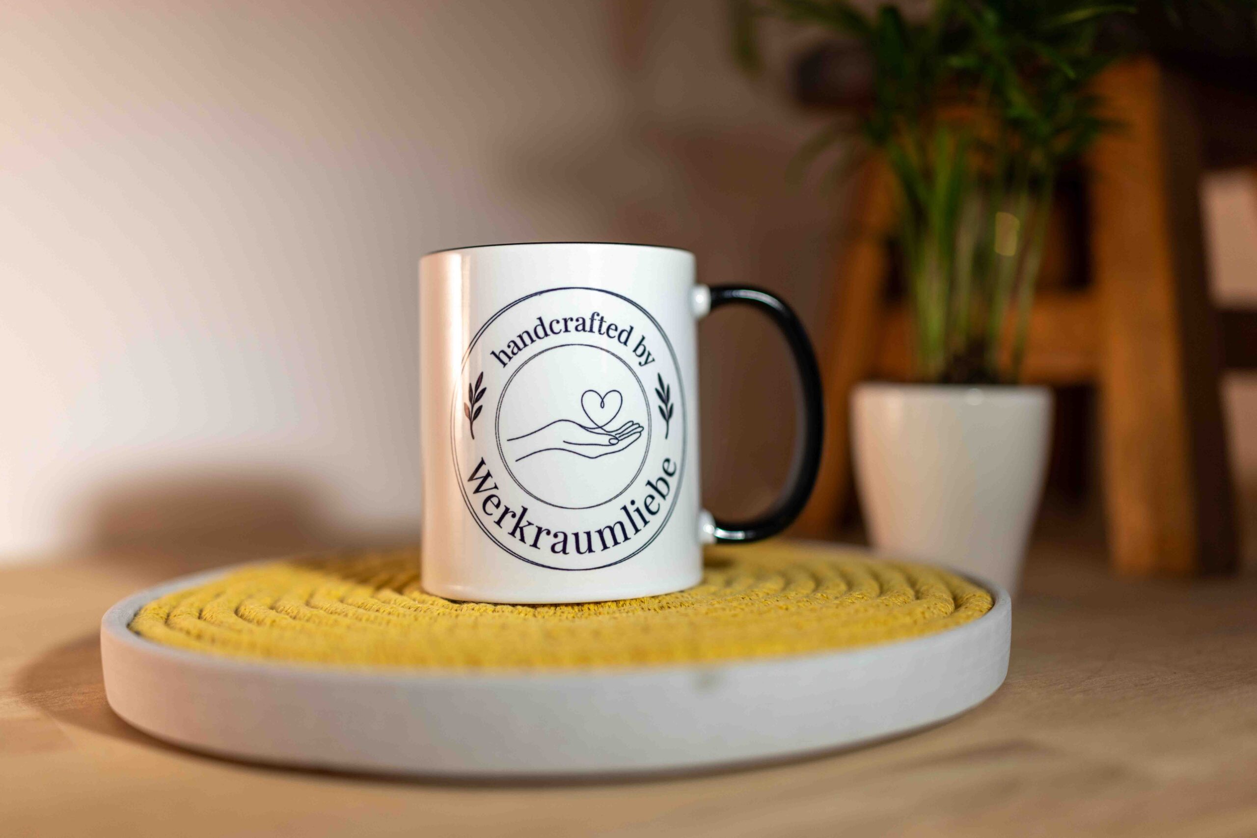 Werkraumliebe Dagny Hilpert - Tasse Logo Makramee Untersetzer groß